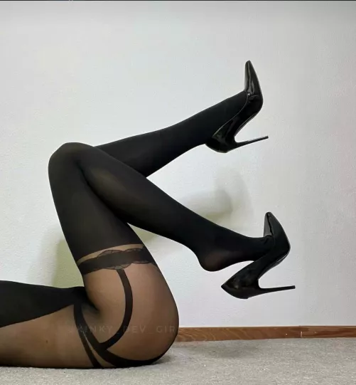 My favourite heels by kinky_dev_girl