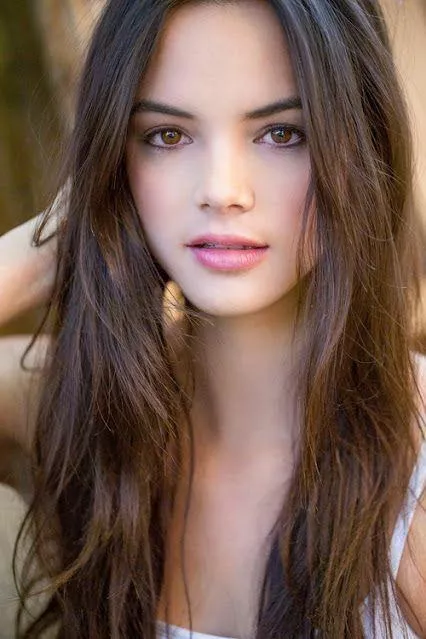 Pretty Brunette posted by Electronic_Menu_3471