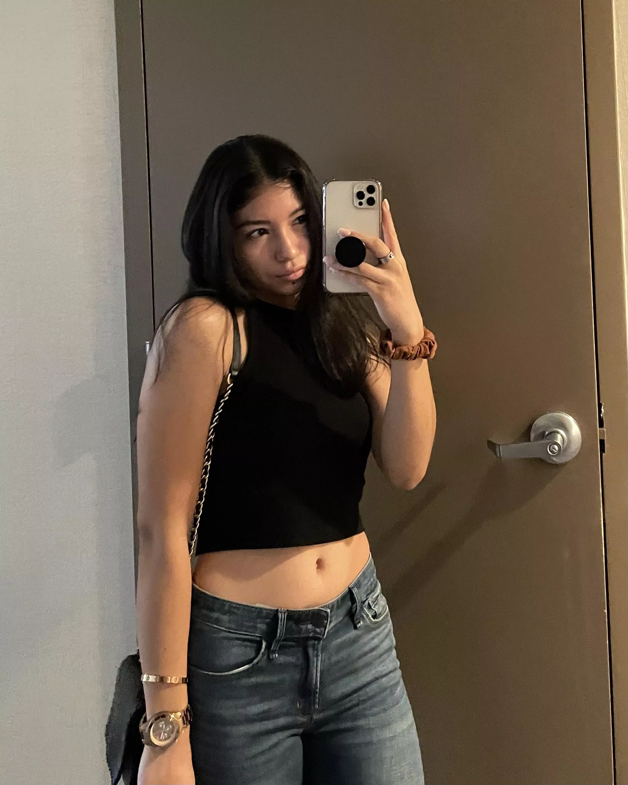 Running errands 🤗 posted by isabelladyn