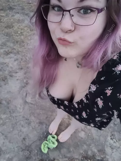 So happy it's spring by cinanom_bunz