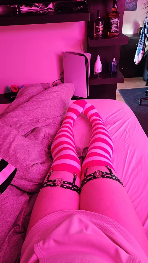 squishy ^w^ by caMrelliMFan