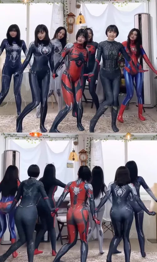 there's any video, where is a asian girl in a such a suit/cosplay by har88910