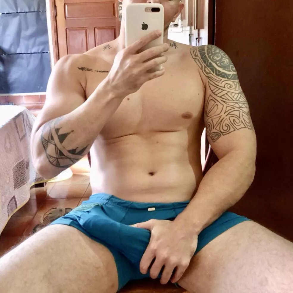 u know when u wake up horny babe? posted by luccabeckeer