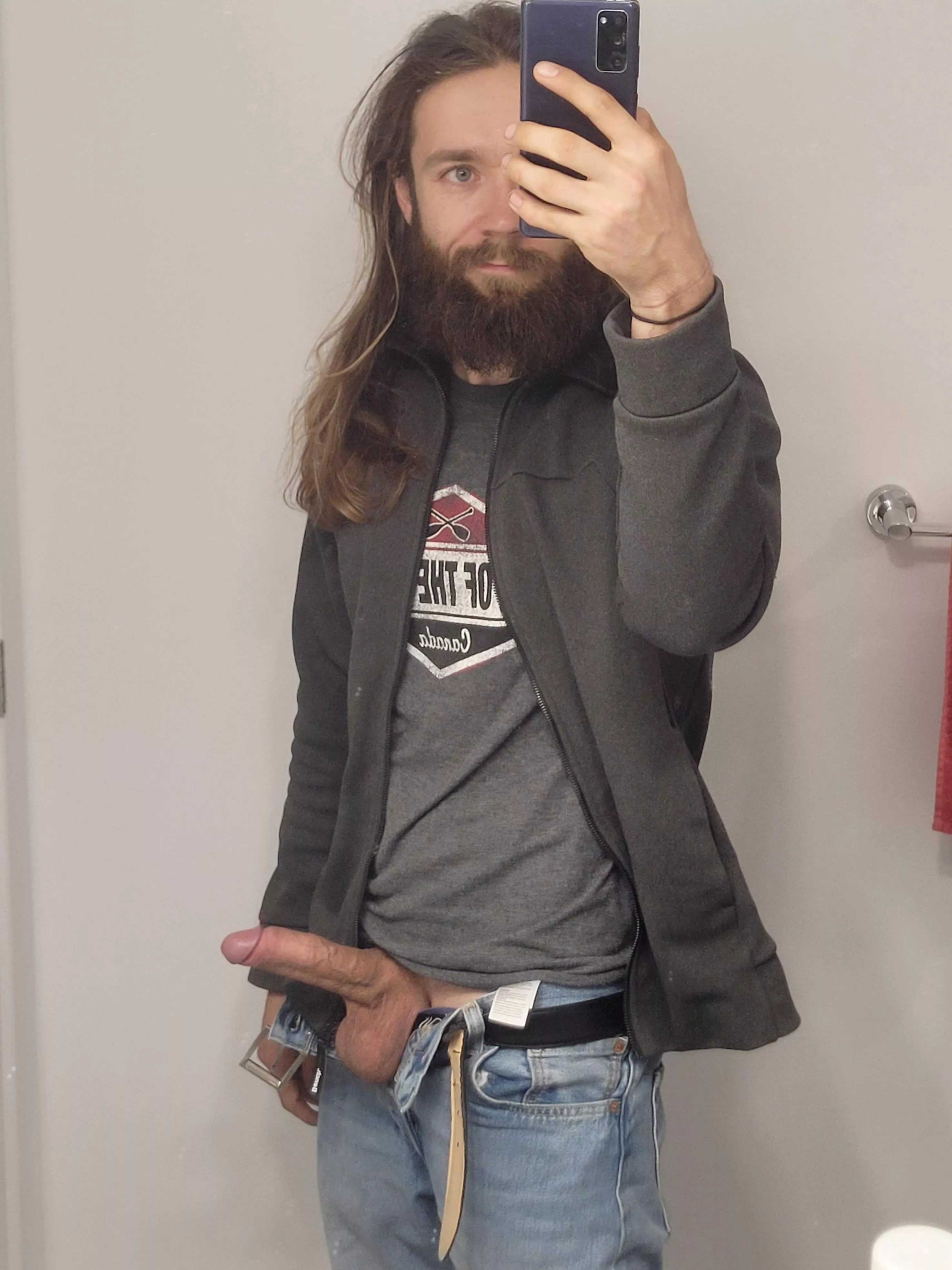 When I need a good rating I always trust the experts here ☺️ posted by volcanostardust