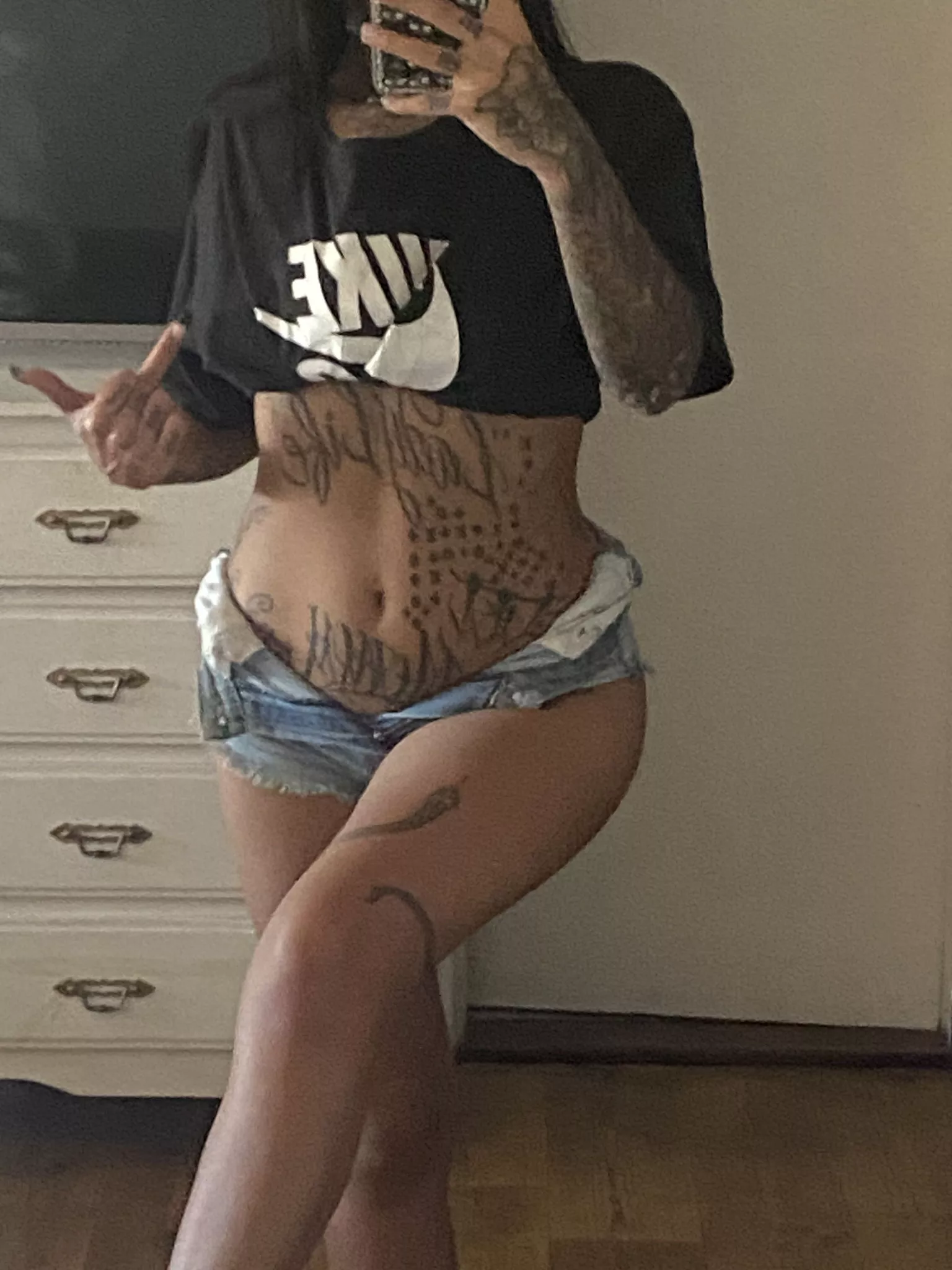 where u looking? 🥸 posted by Nsodva