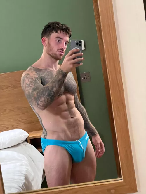 Who’s wet? by Hatts_17