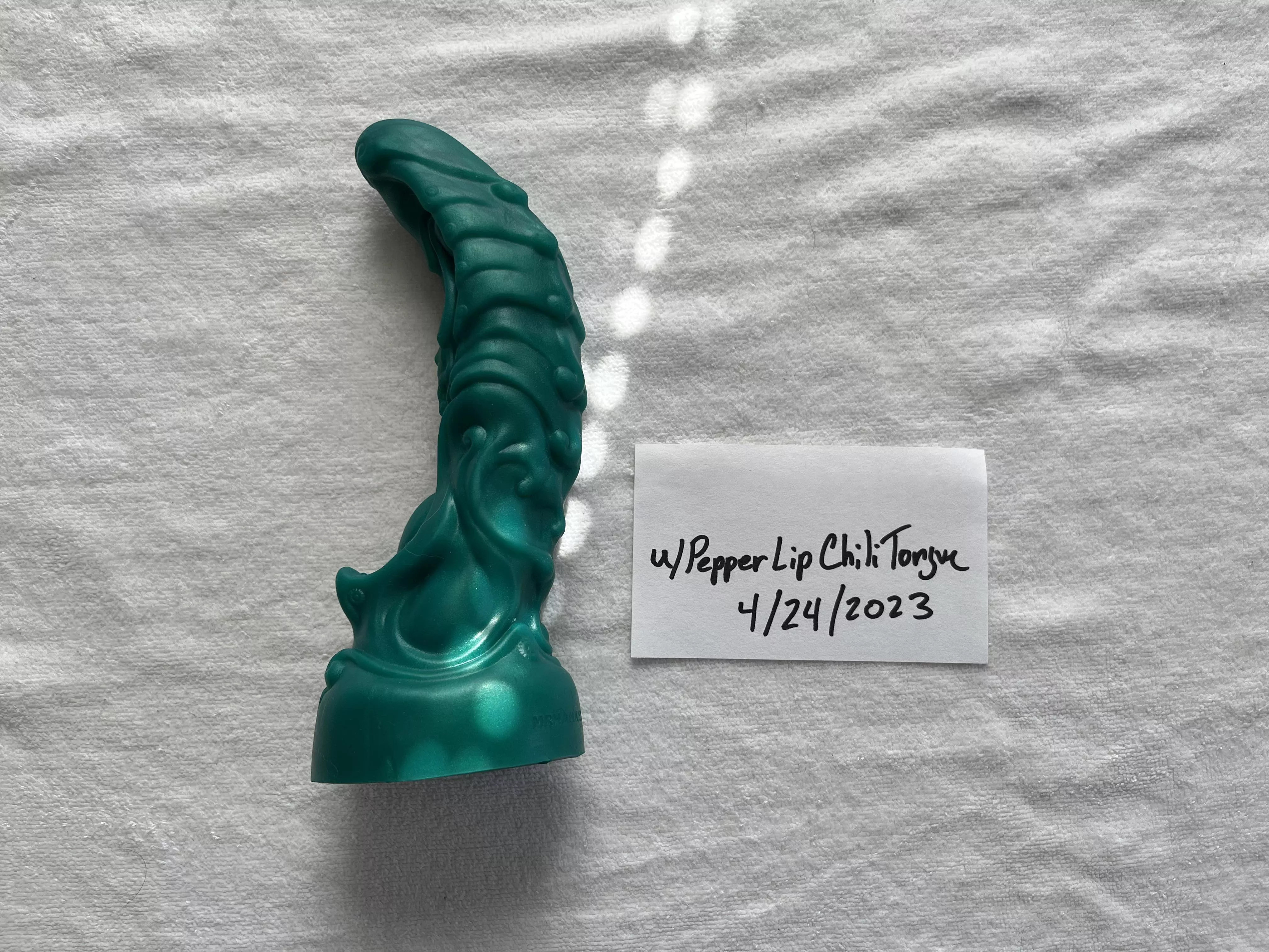 WTS Hankey’s Toys “Oni” (USA) posted by PepperLipChiliTongue