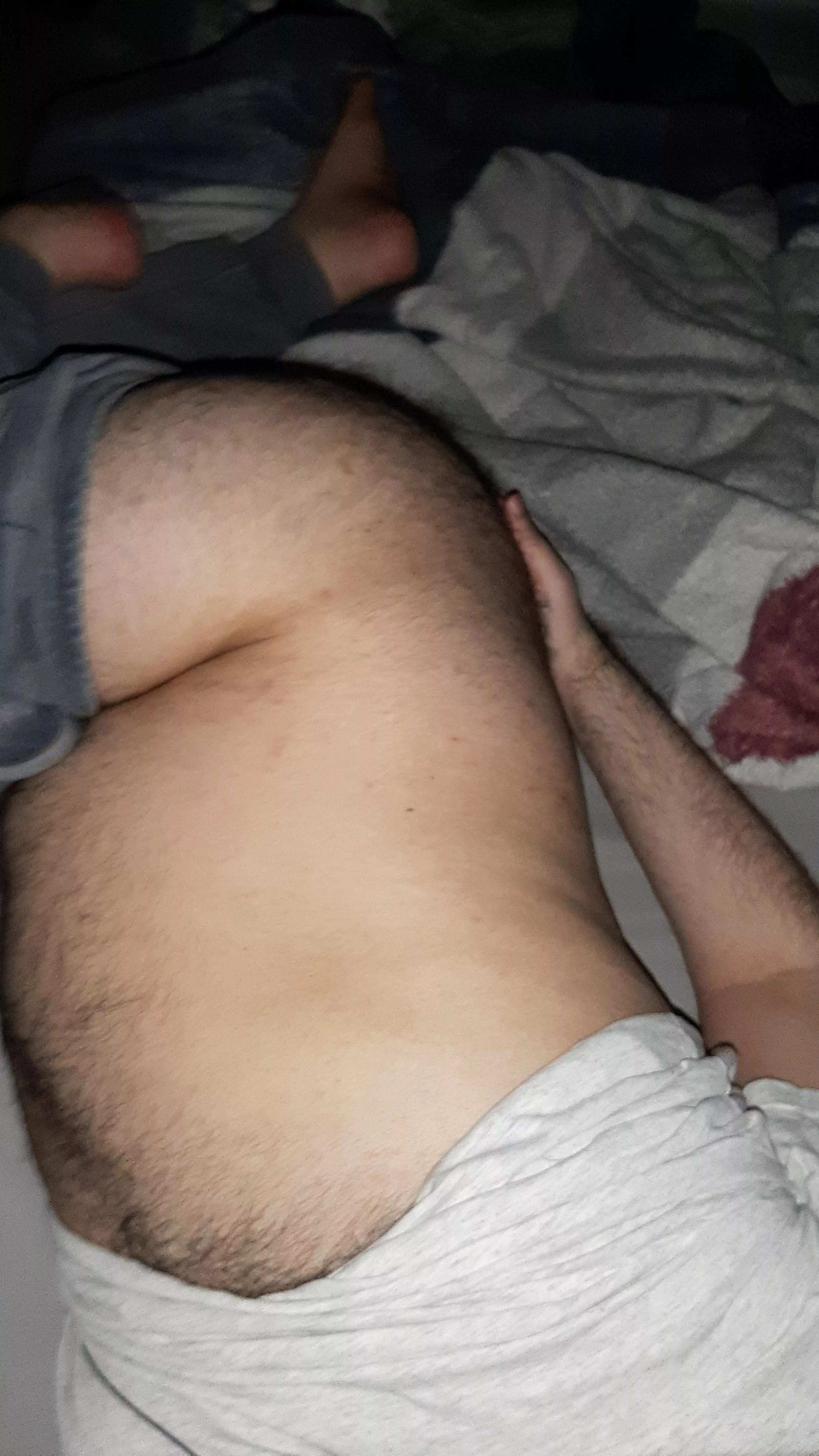 [19] my birthday is coming, if u want i let u eat the cake early posted by rian_harper