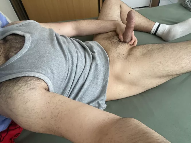 24 Turkish hairy and horny as fuck hmu sc: n_bvdsh by n_bvdsh