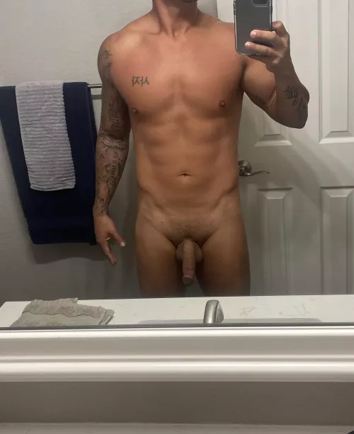 33M fit and fun for hotwives and couples by DJBo2112