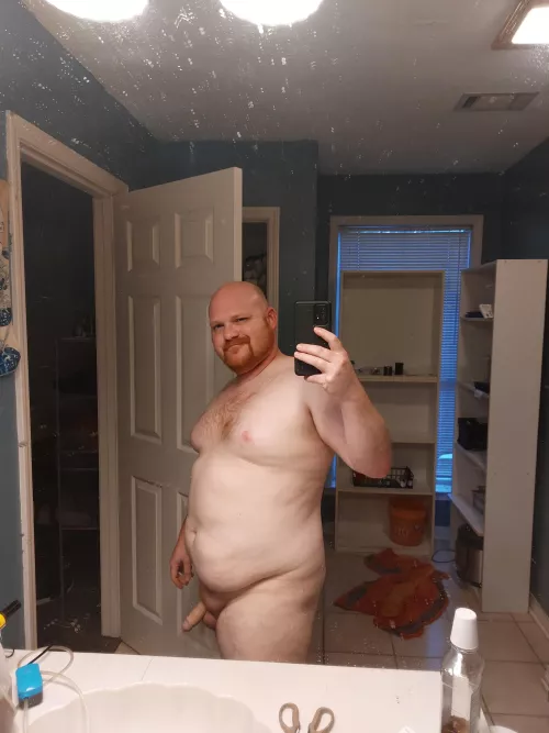36, ginger, single dad, and about to jump in the shower. Would love to know what yall think! by Chefjosh1987