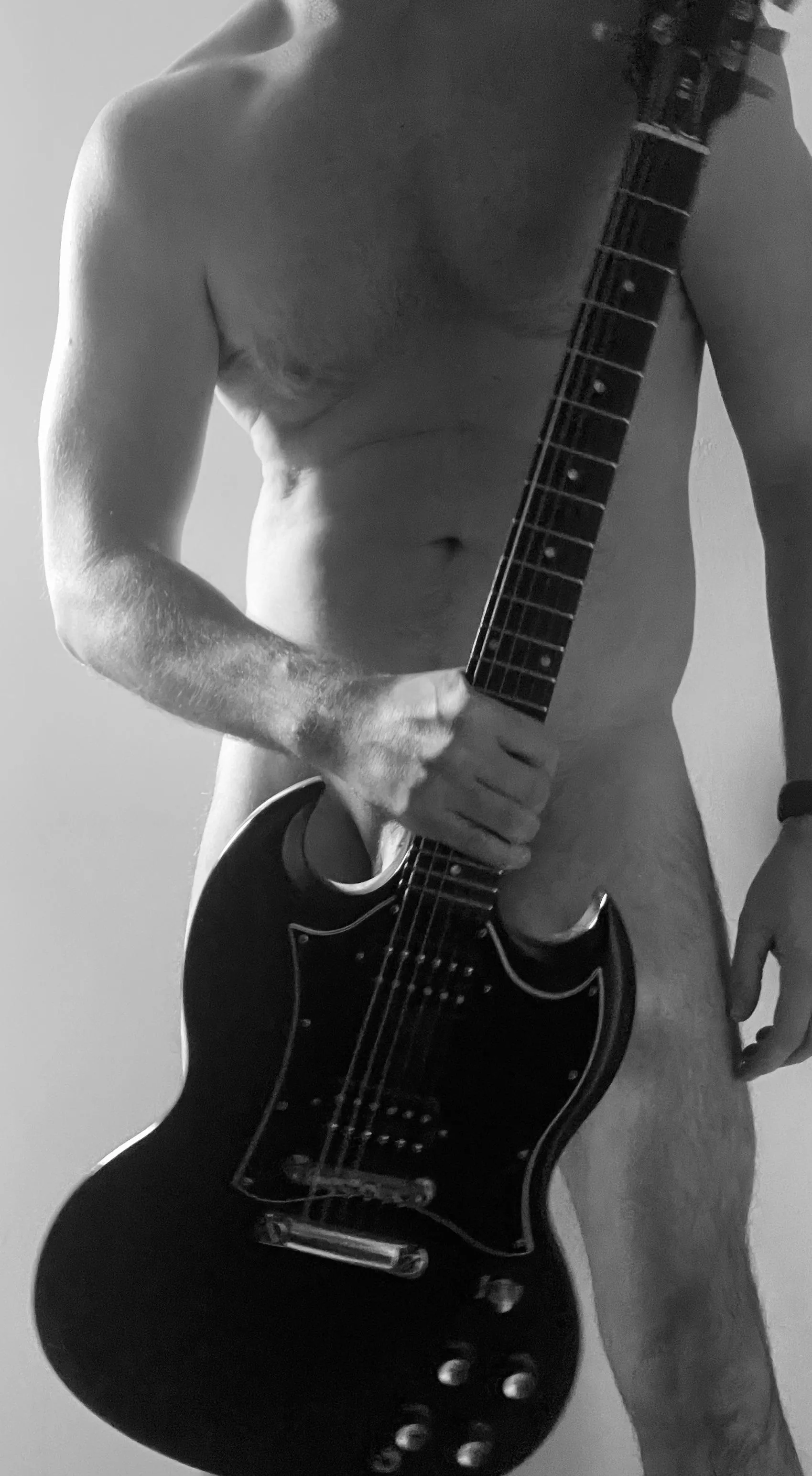 (41) Back in Black posted by howlinwolf4u2