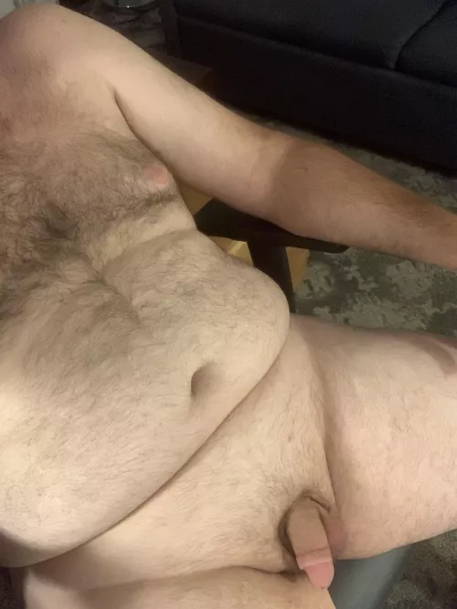 Bored in the hotel. 40m by Mysterious-Main-1889