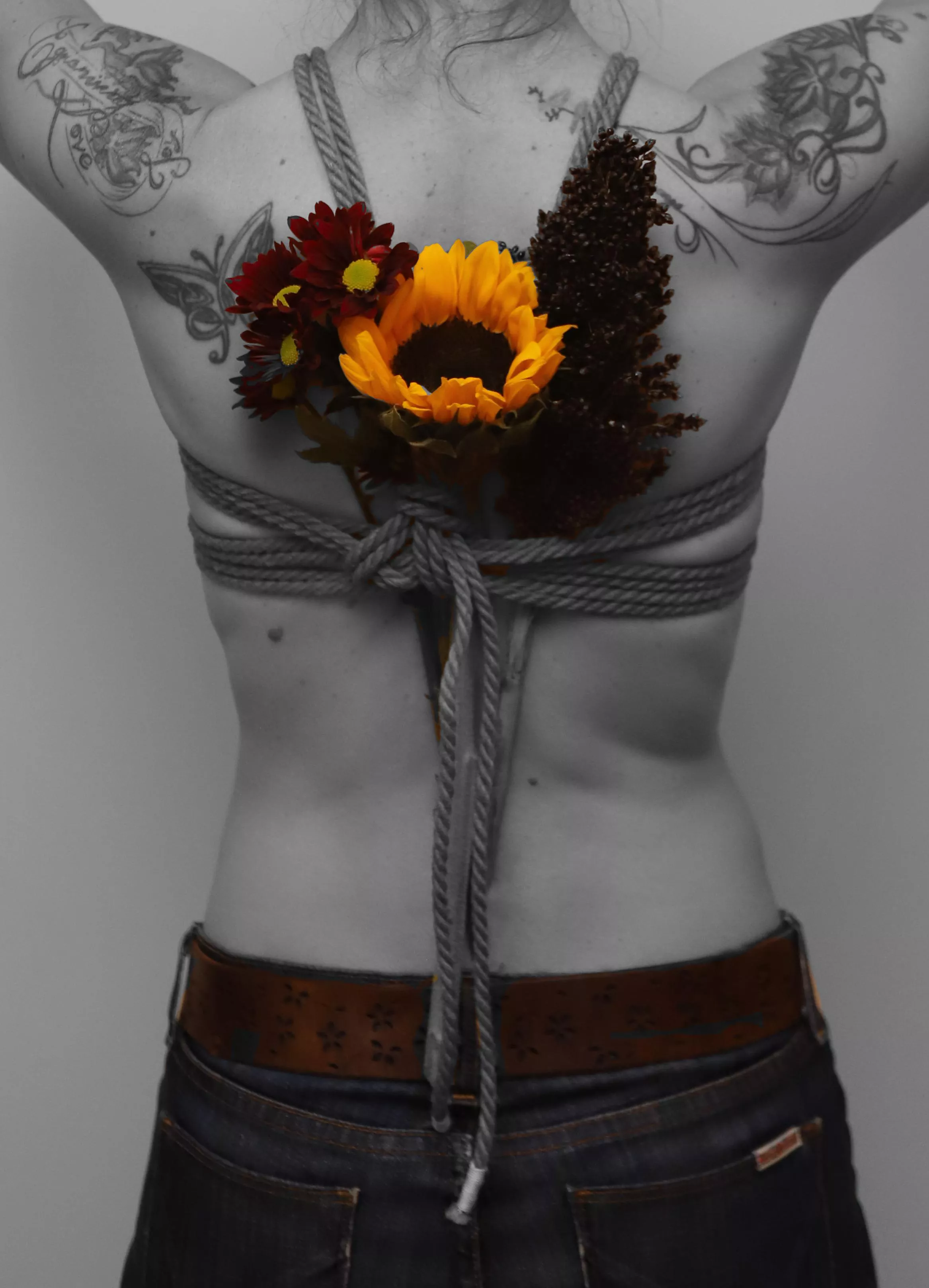 Bouquet and Ropes. posted by agron4571