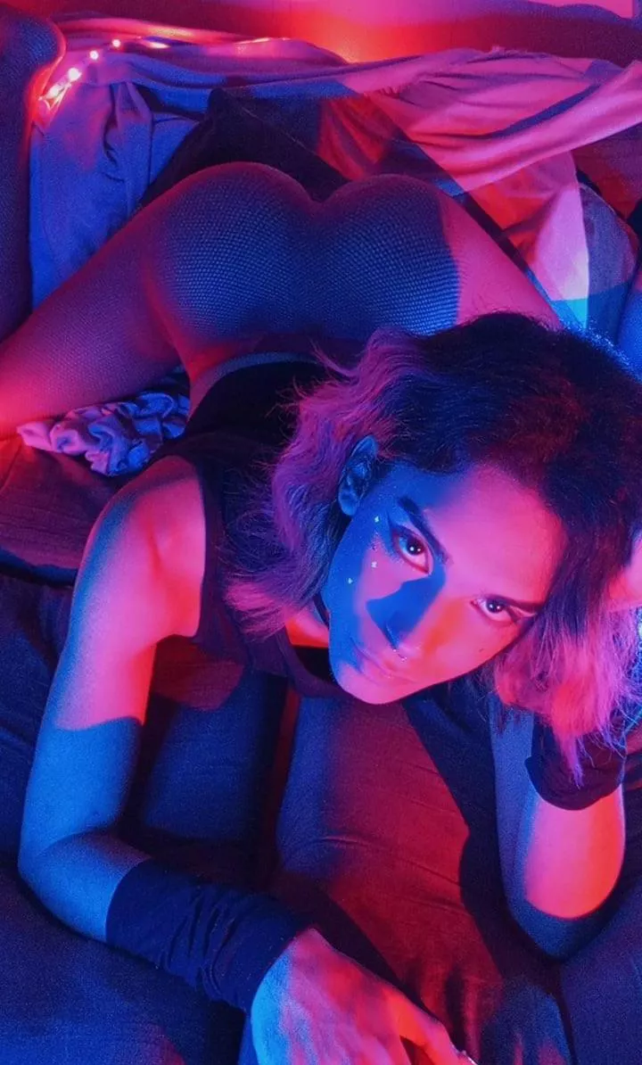 Can I suck ur d...? posted by fuckincrimsomsoul