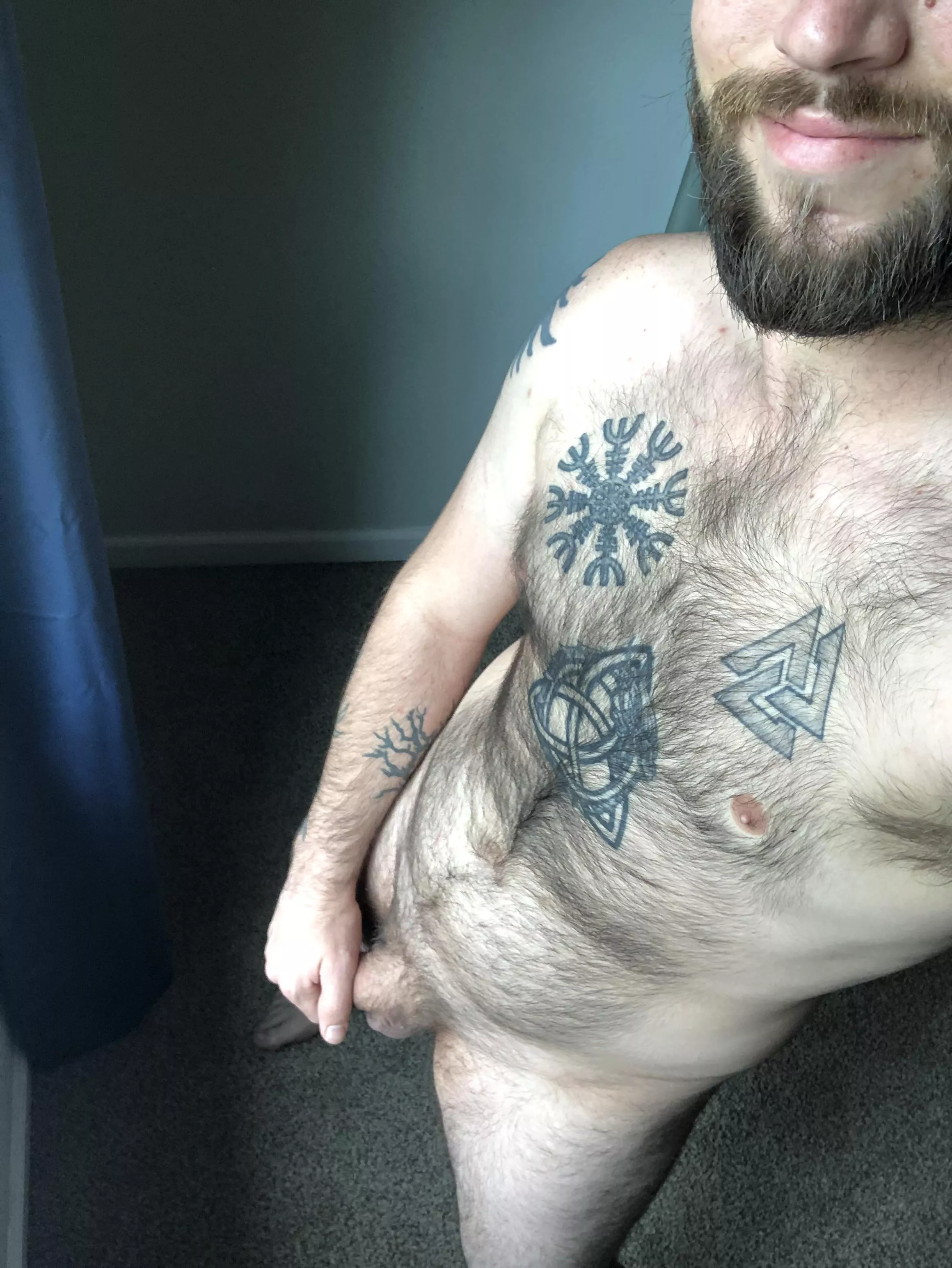 Don’t mind the hand just enjoy the sunshine posted by WakingKing