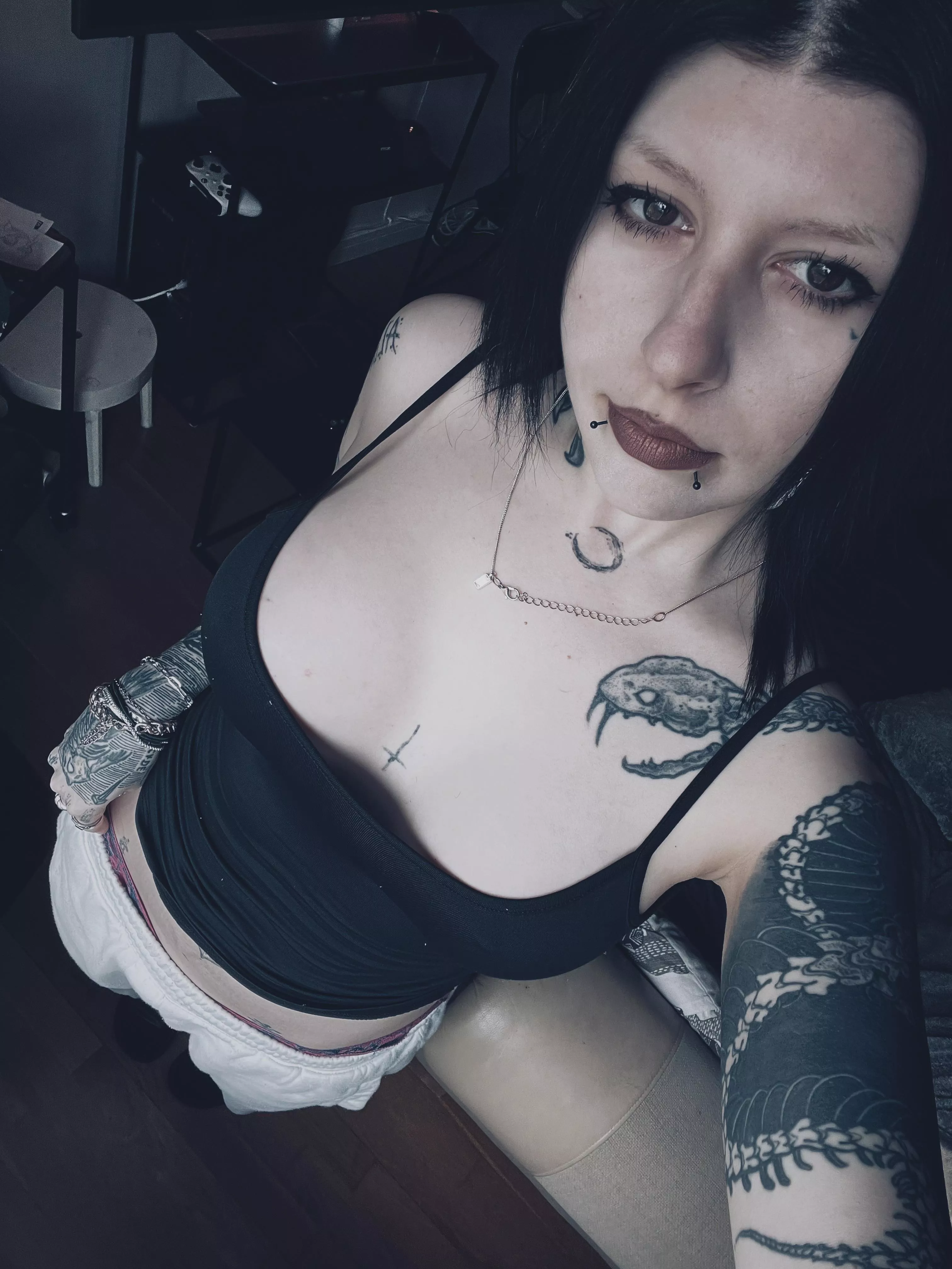 I hate the sun posted by JoanneWinterss