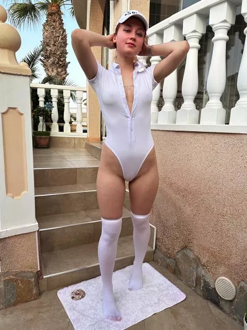 I like to walk without a bra :) posted by MoroselyTheorize