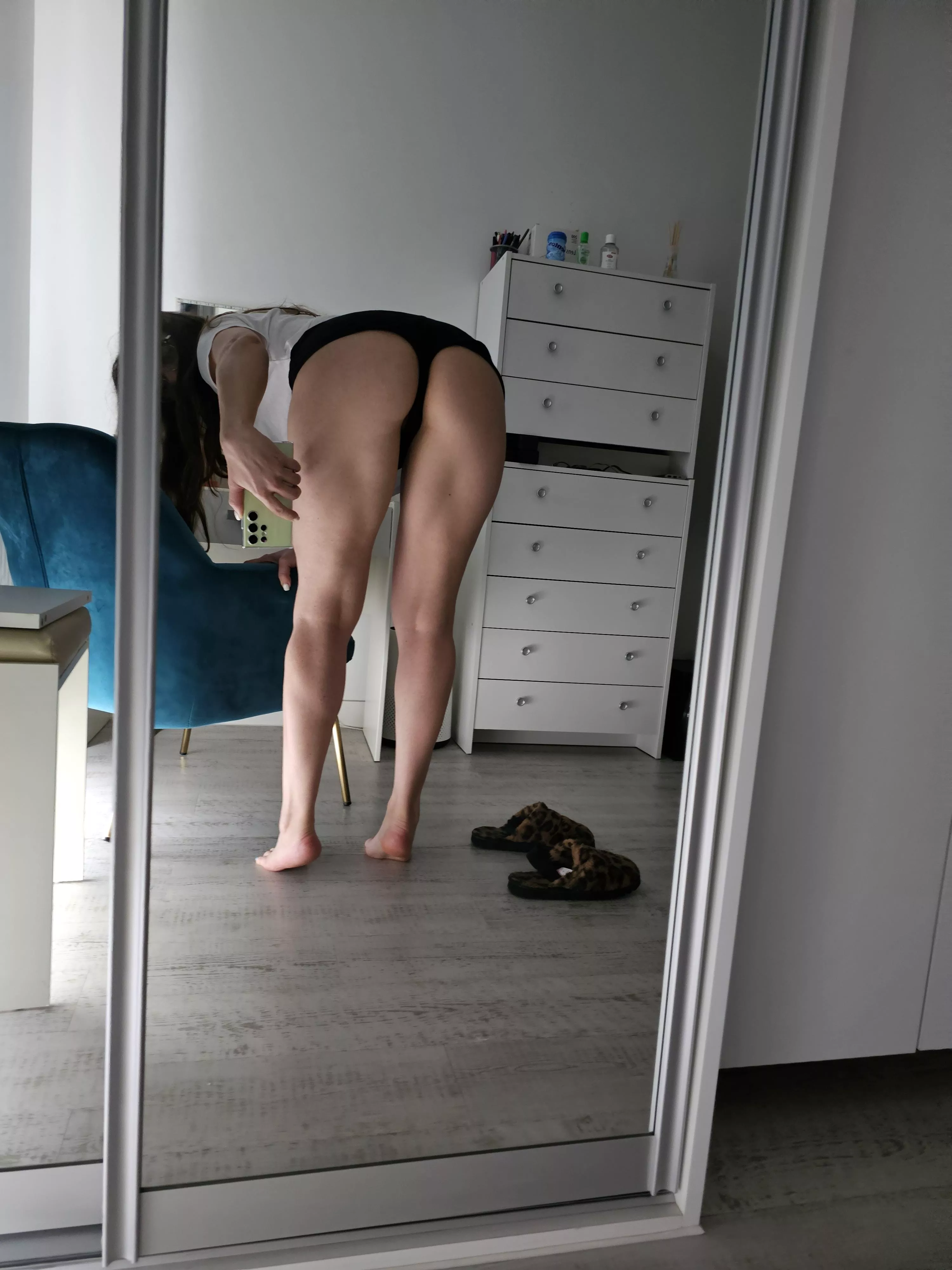 I need so bad a gym patener to train my insides with posted by Nuttyandee