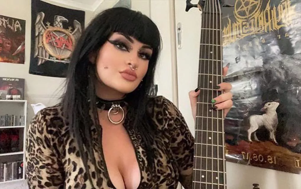 I realise my first ever pic made it to top of the sub of all time so cheers. Here’s me 5 years and a 6 string bass guitar later posted by necro-asylum