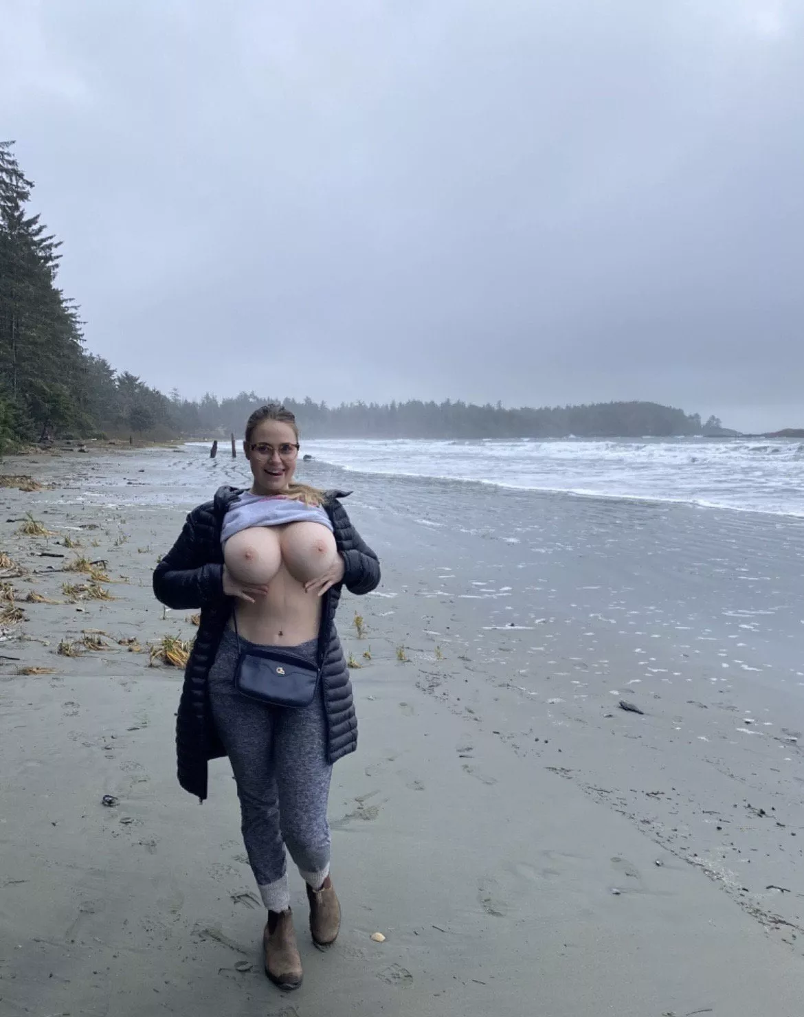 If my big tits got you rock hard I wanna see 🤤 posted by avanicks