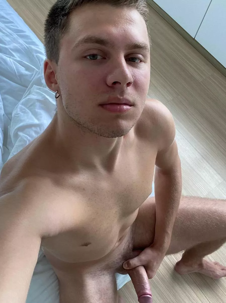 If we were roommates would you want this cock? posted by mataighro