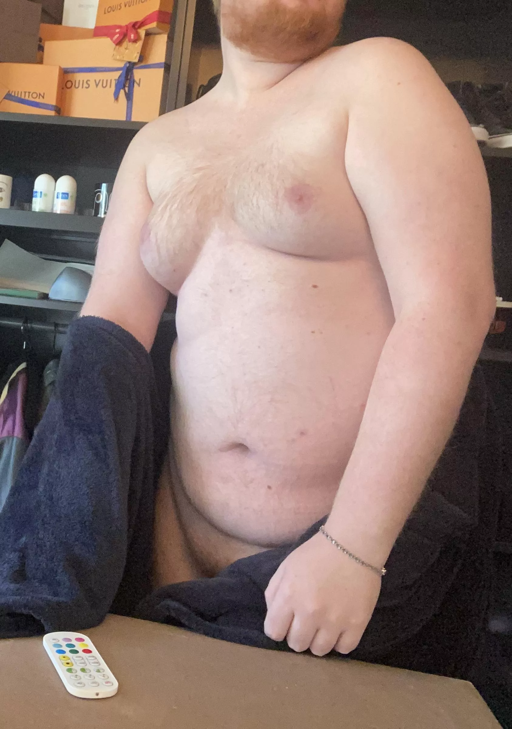 Im so horny😜 posted by Hi-10274