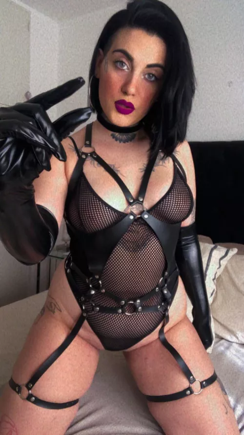 Is there anything in this world you would prefer more than laying between these legs and body ? by Vic_grillet