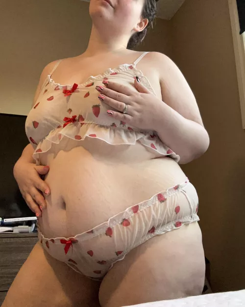 I’ve got the strawberries, I just need your cream by stolensweetroll94