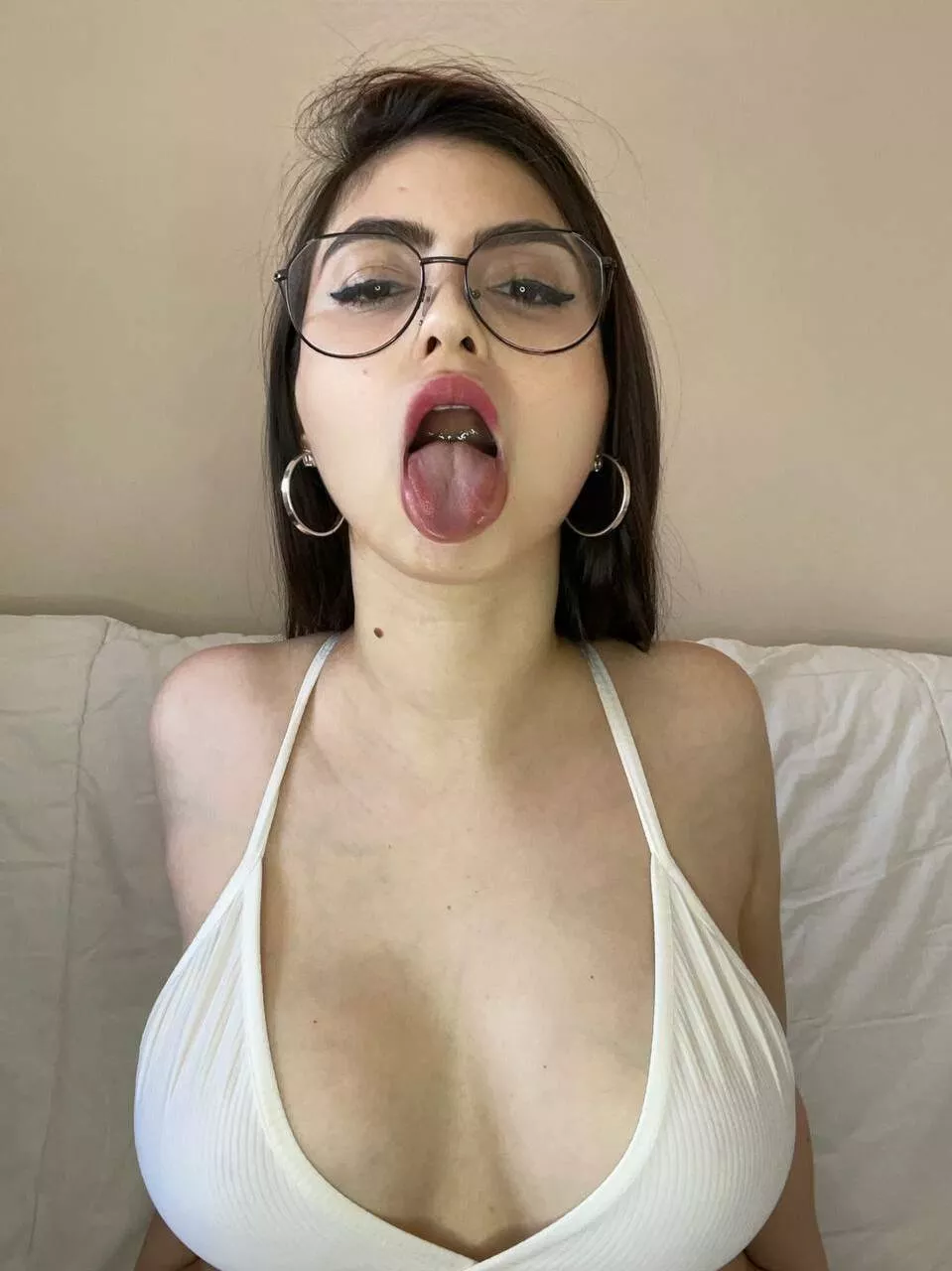 Make dirty my glasses with your protein posted by Microswertia167