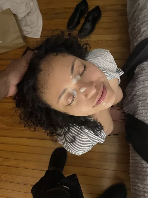 Nothing like a nice facial by geminienthusiast