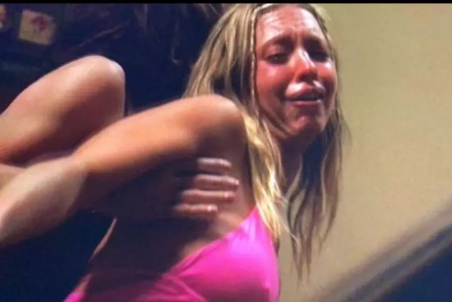 Off on her date posted by Due_Reputation_3525