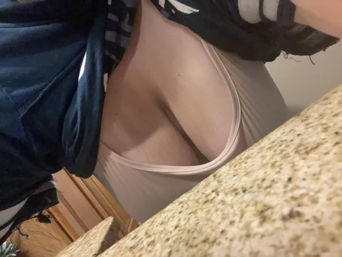 Quick bathroom break by TruePlantain2756