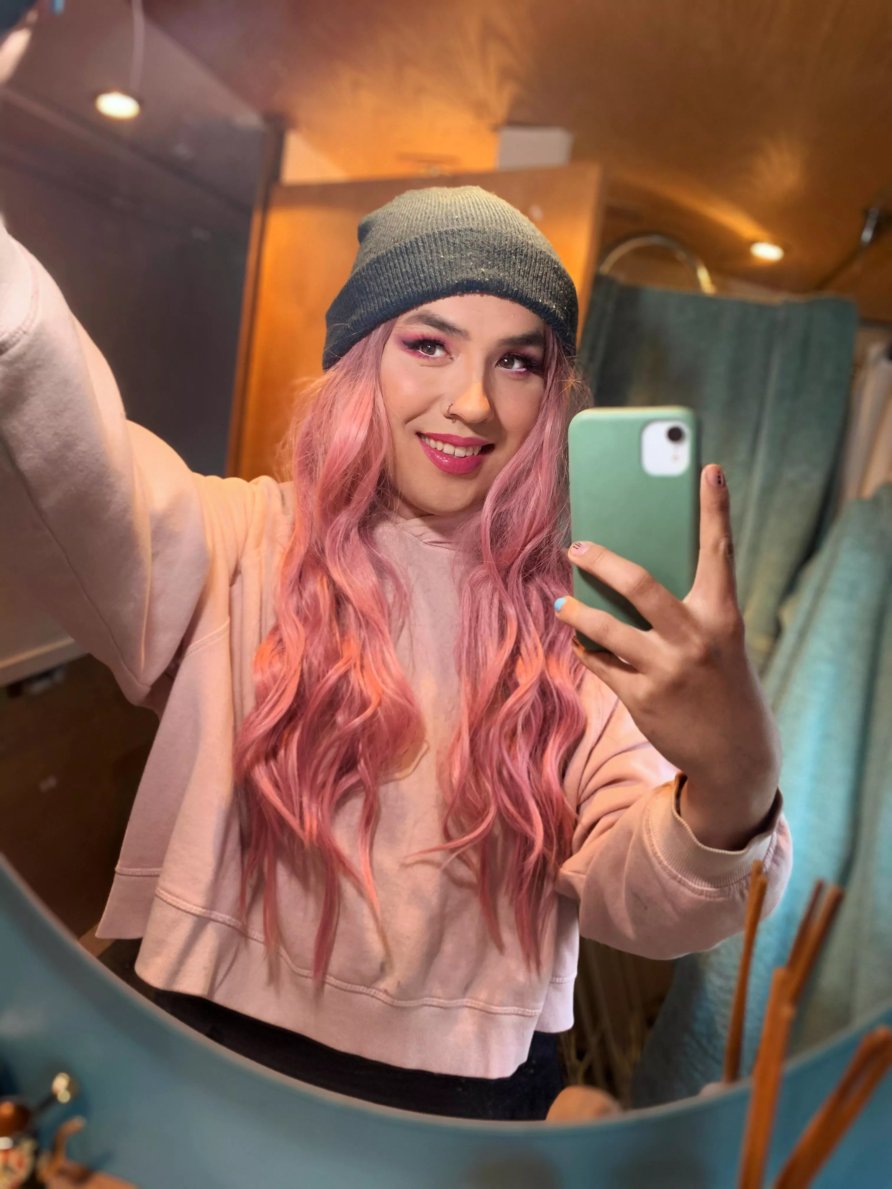 Screw gender norms I like pink 💕 posted by whoslashknows