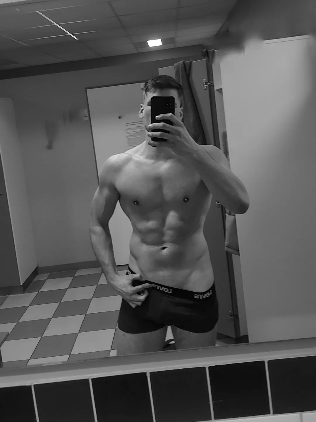 Should I drops these Levi's in part two? posted by curious_lifter69