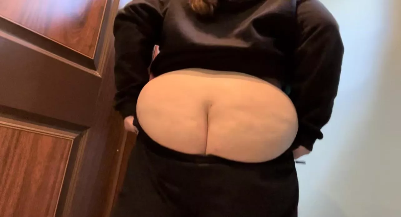 Sometimes I can’t get my work pants past my big ass. [f] posted by MicroscopicJedi87