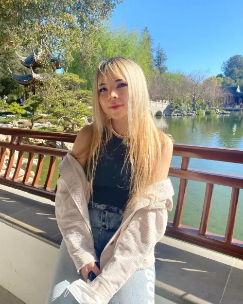 sunshine by Throwawaythebasuras