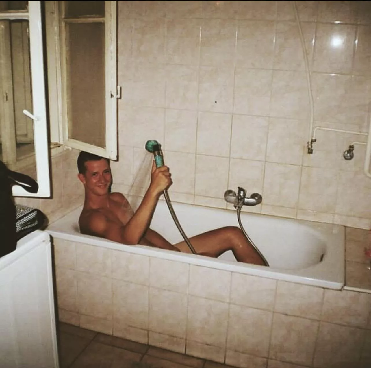 Think he might need a hand posted by AusMurray