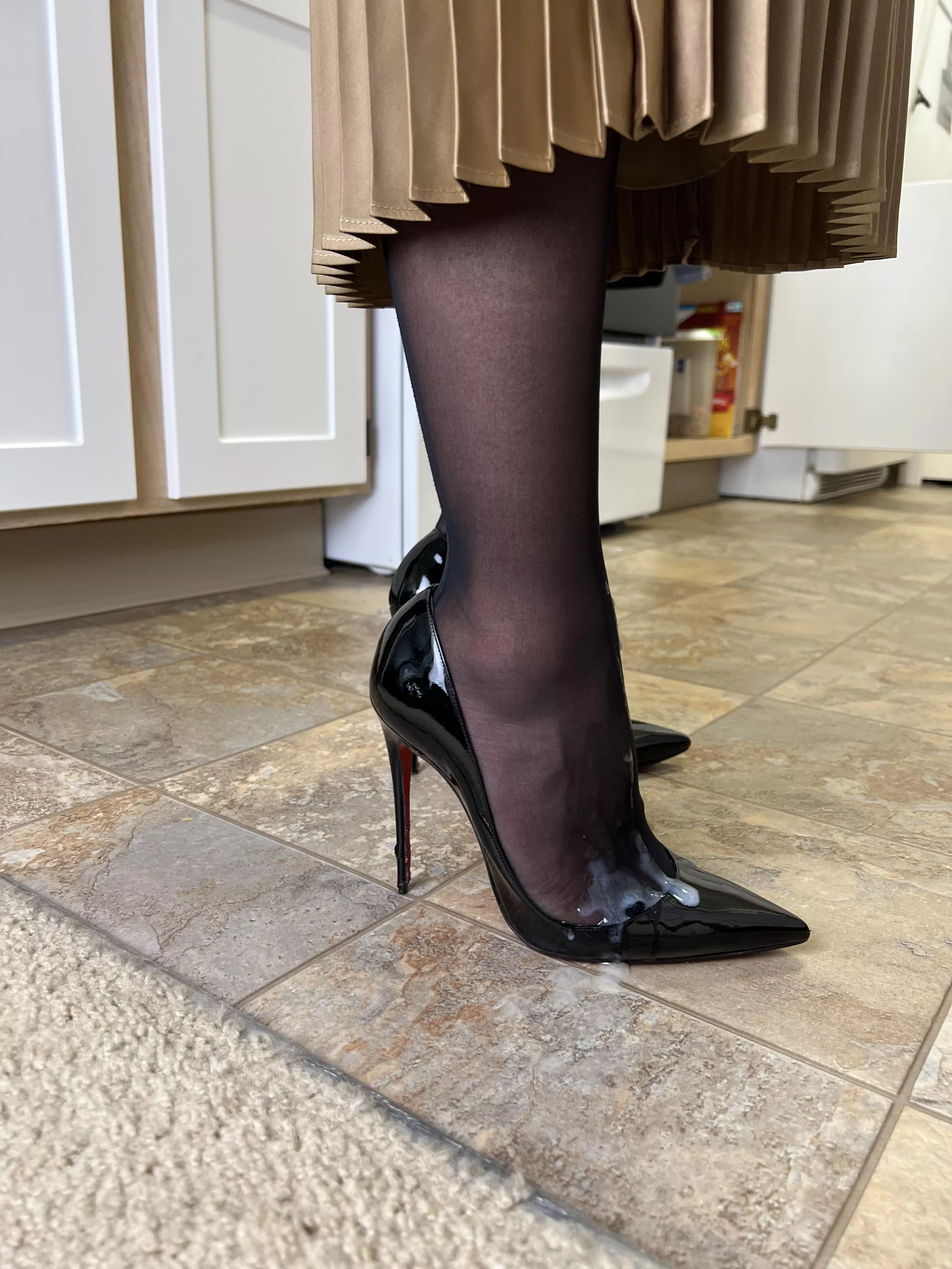 Who wants to stay after class? I’m looking for volunteers… posted by hergoodtimeinheels