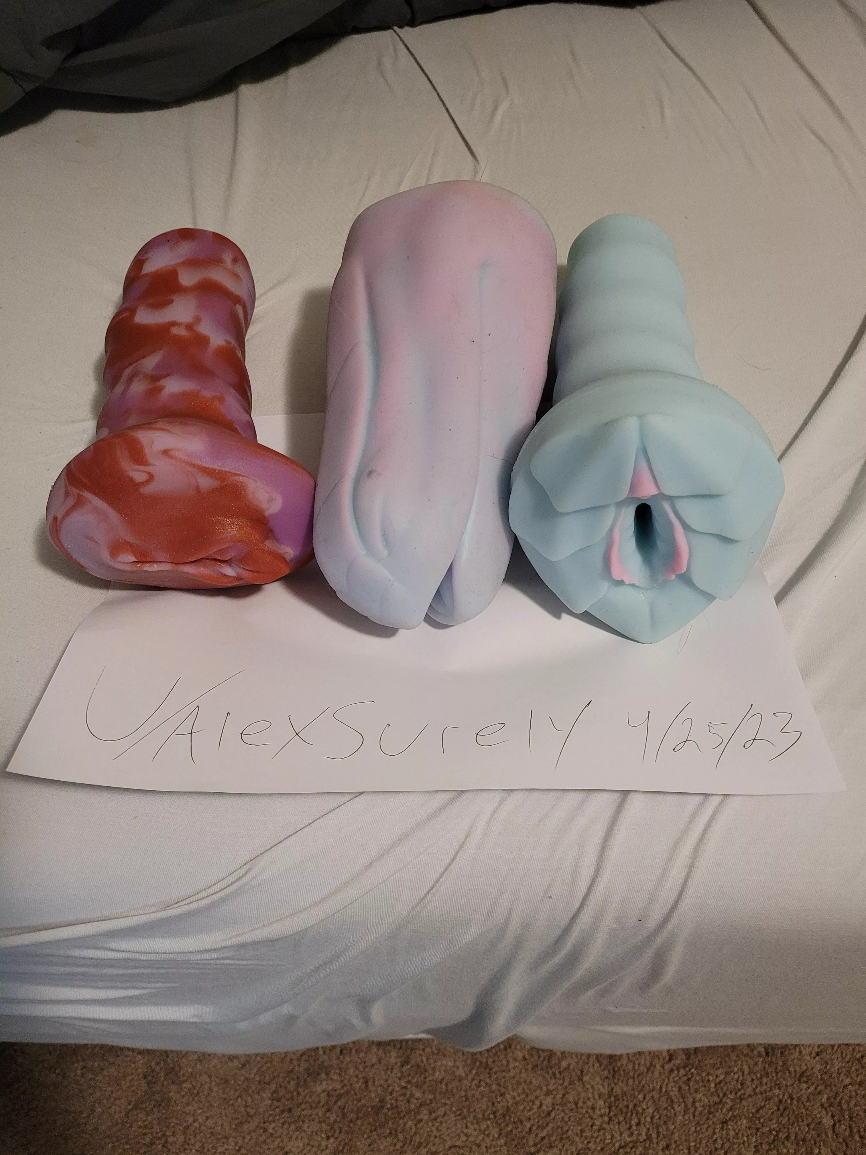 WTS Natascha, Janine's muzzle, Janine's pussy (see comments for details) posted by AlexSurely