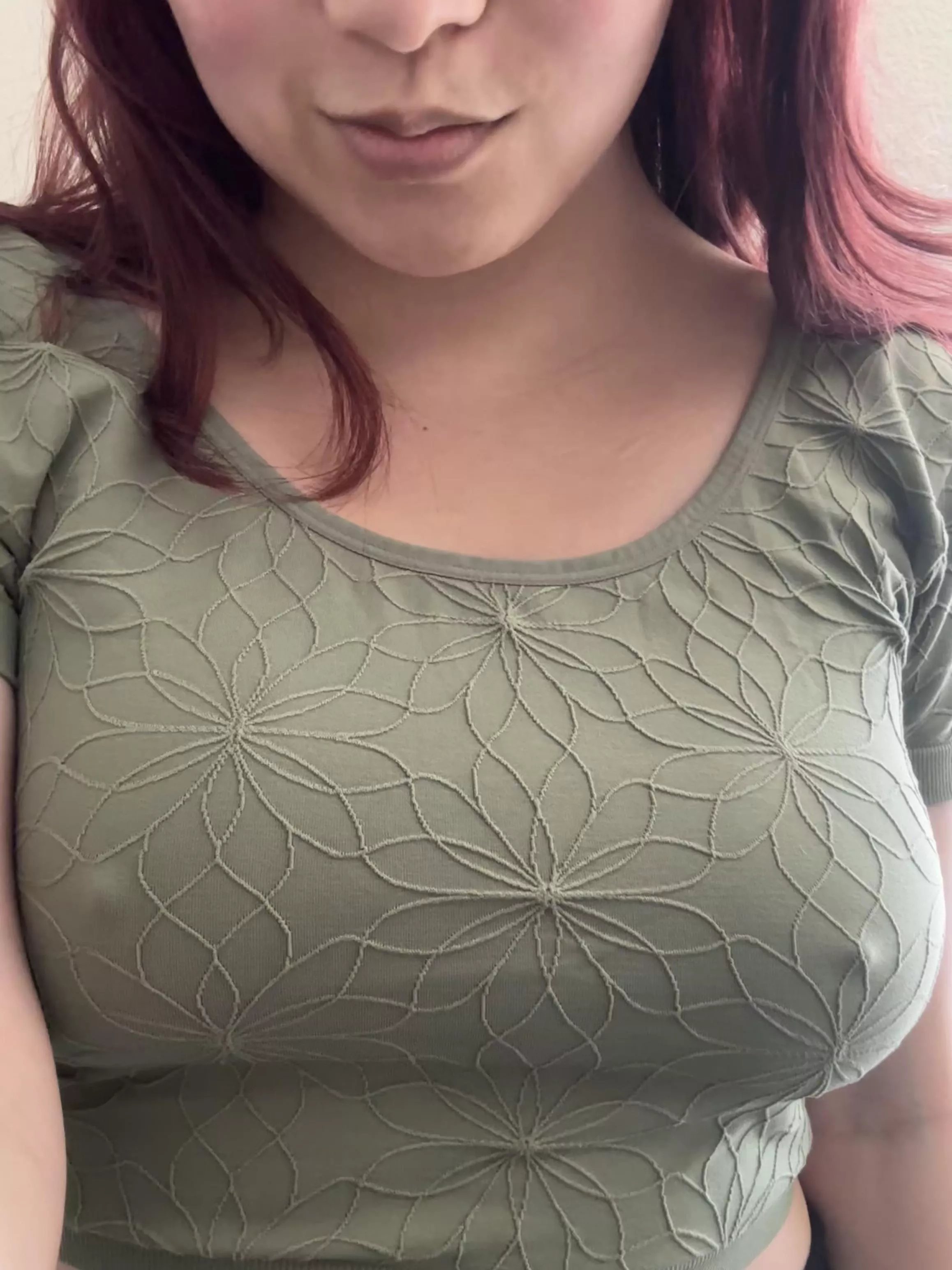 You can barely tell, right posted by little-ri