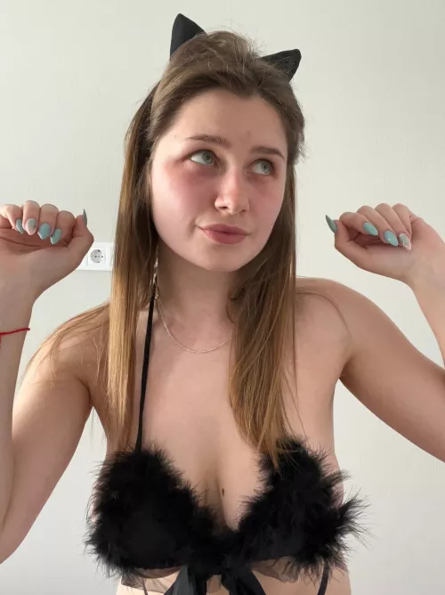 Your kitty with huge boobs is waiting on a free page by raunchyregency