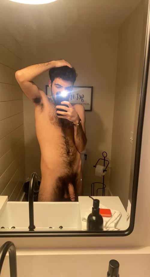 20 usa hairy looking for longterm buds:) plz be hairy and from usa feet+++ ijuty5580 by hairyguy2002
