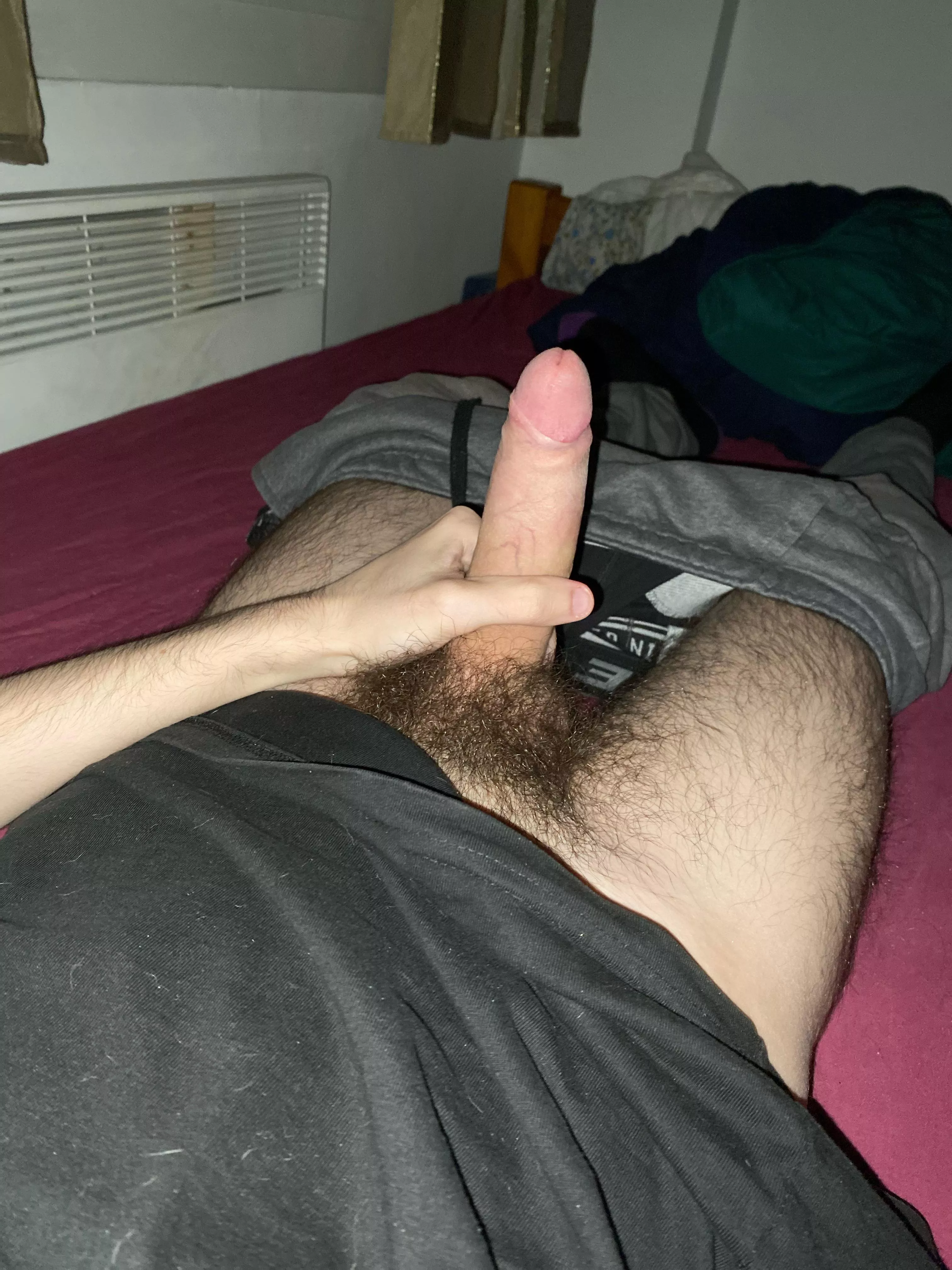 25 sc ahzard need some hairy bros or Latinos/Arabs to make me cum posted by Complete-Beginning47