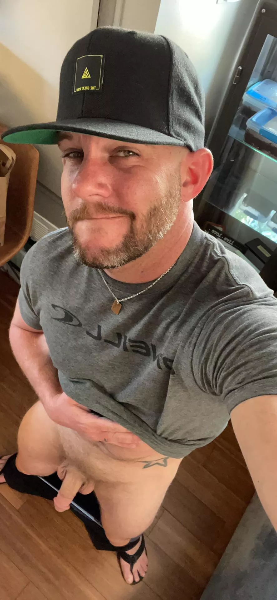 (41) Help get daddy hard? posted by SDCowboy81