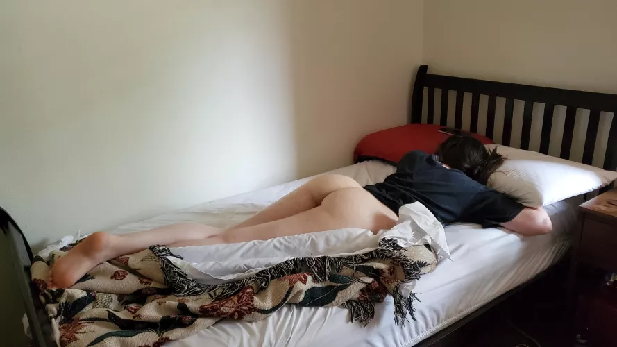 A twin bed means we have to sleep close. Is that ok? [F] by CocksAreMyCarrots