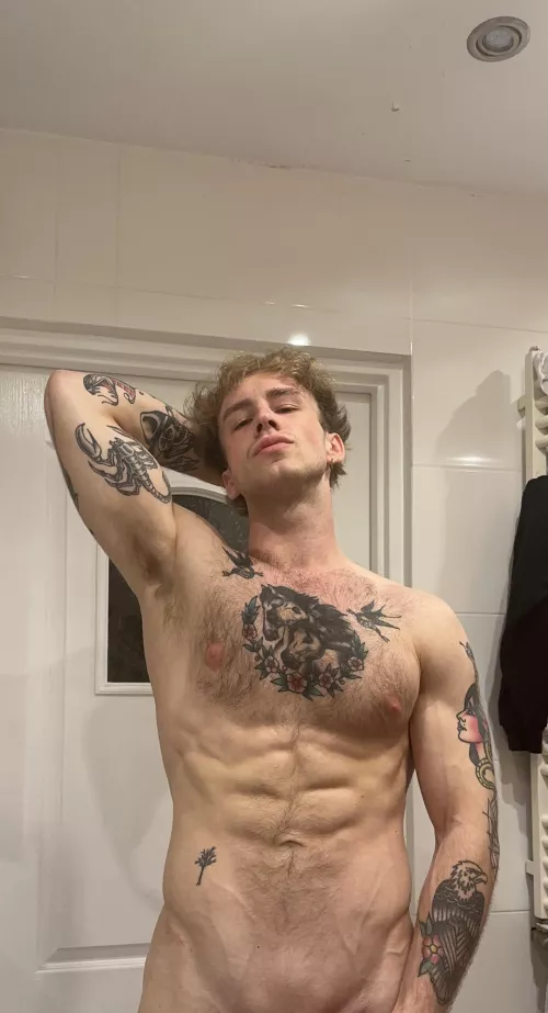 Another one! Guess what I’m holding with my left hand by haael12