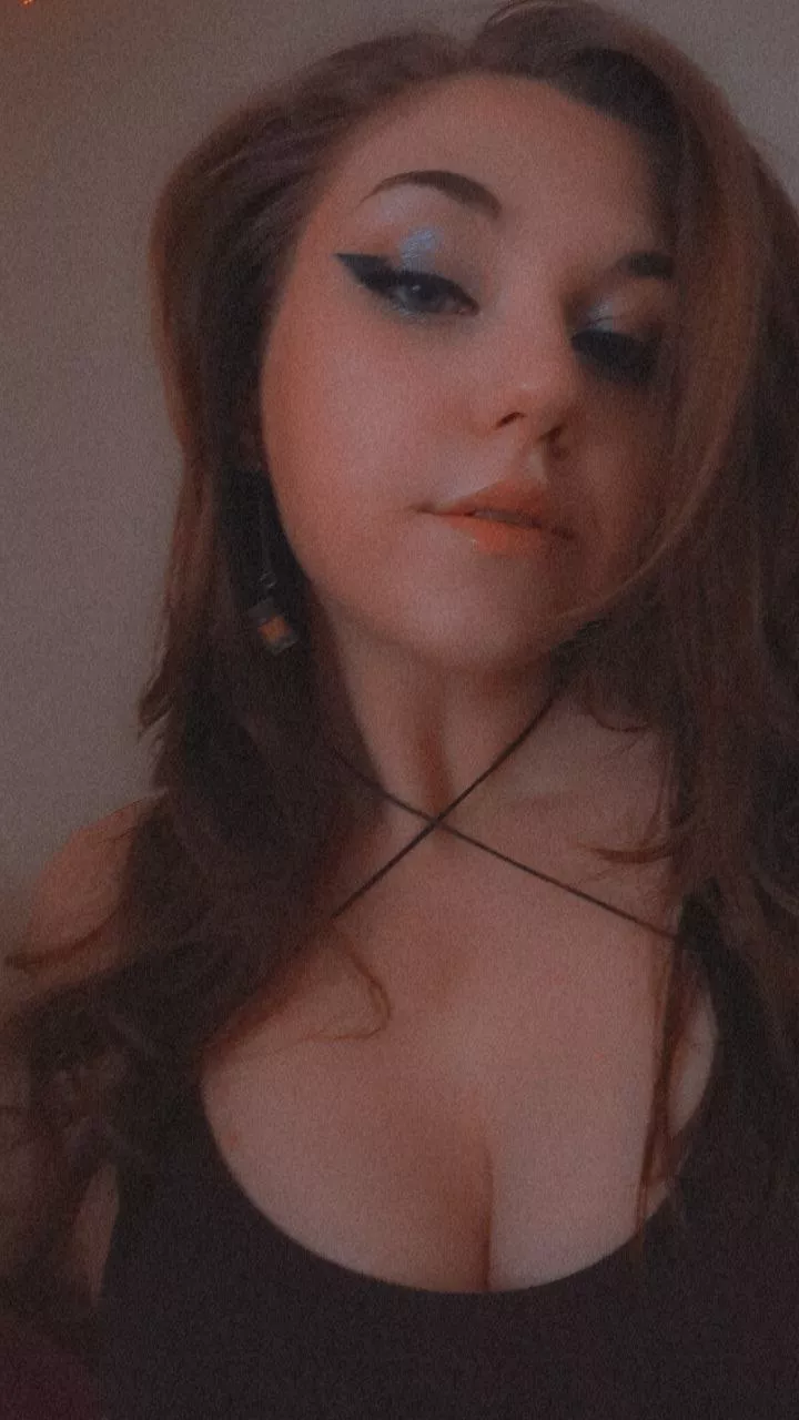 Brunettes indeed are the best posted by SerpentineBounds