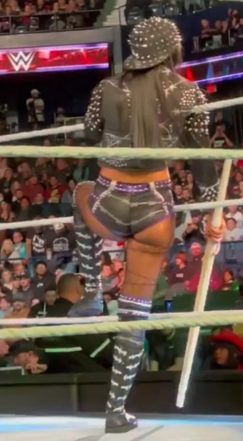 Cheeky Cora 👅 by Alternative-Pair-898