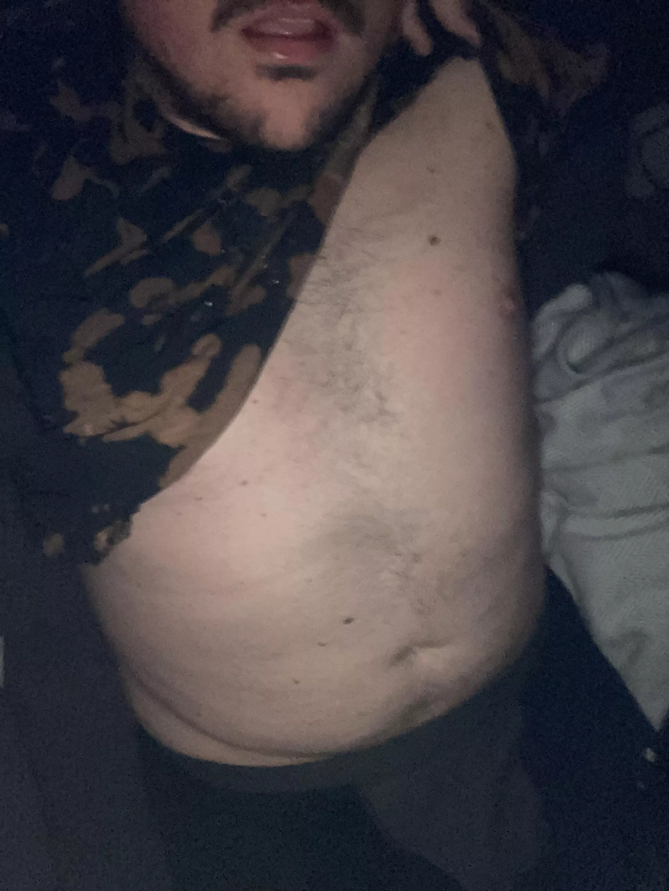 Come get sucked at my apt complex in your car. Looking for a nice one to worship wet and slow. 29…Littleton, CO posted by Professional_Box897